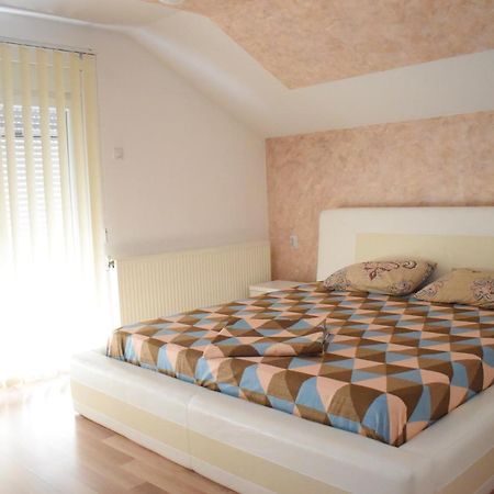 Apartments Holiday รานเย ภายนอก รูปภาพ