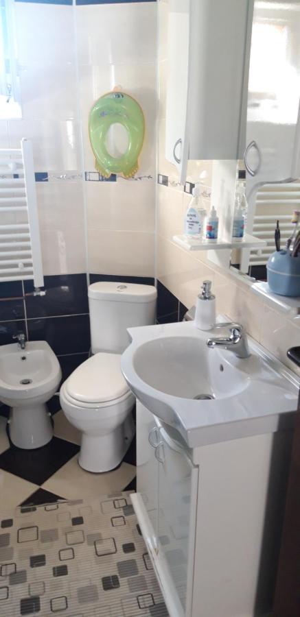 Apartments Holiday รานเย ภายนอก รูปภาพ
