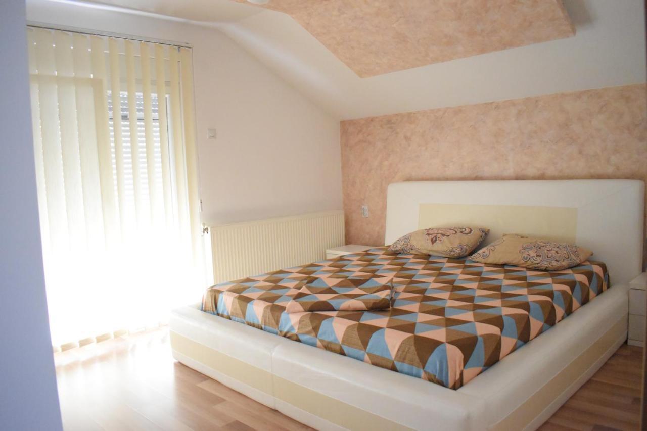 Apartments Holiday รานเย ภายนอก รูปภาพ