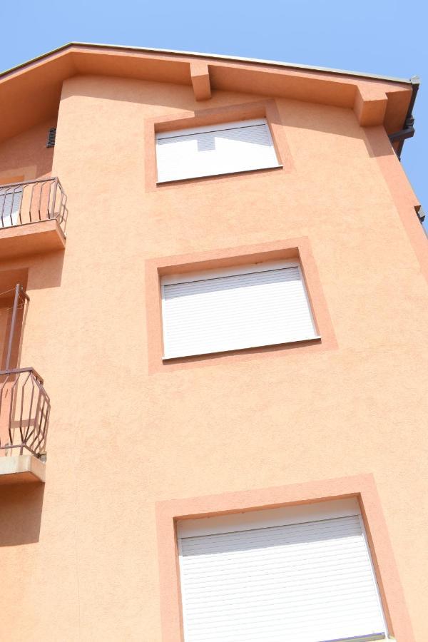 Apartments Holiday รานเย ภายนอก รูปภาพ