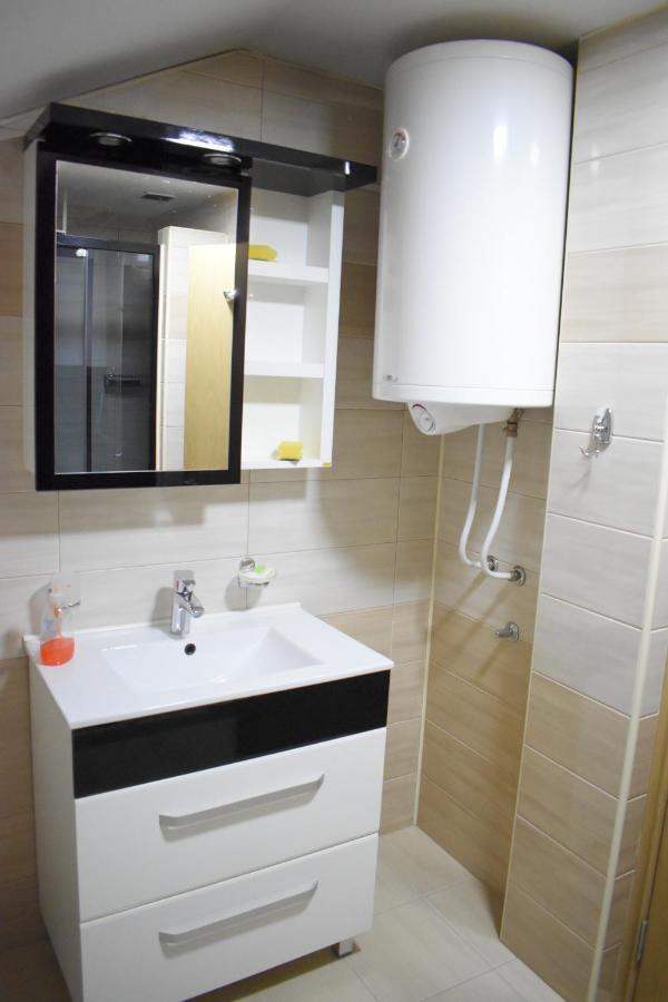Apartments Holiday รานเย ภายนอก รูปภาพ