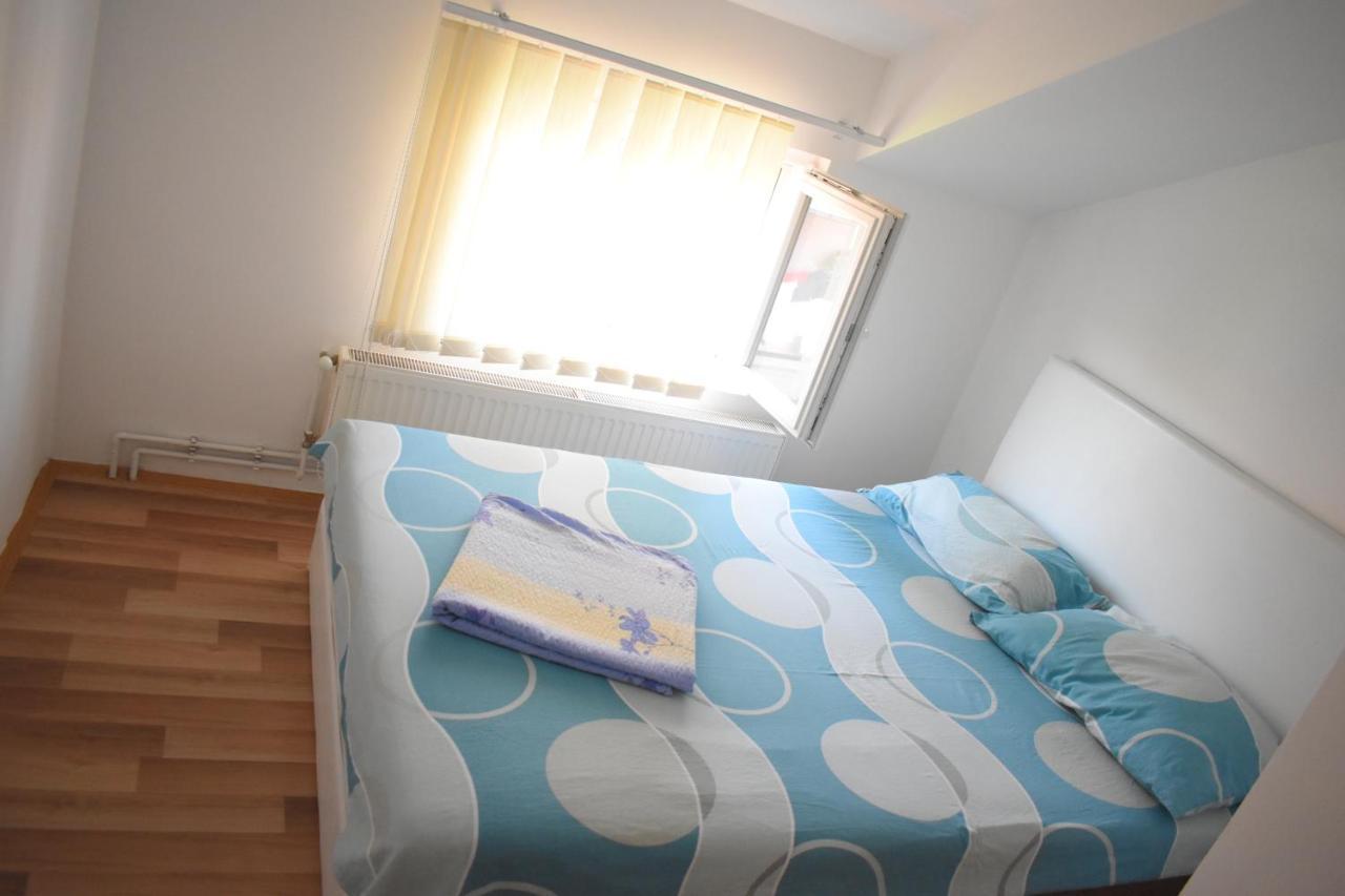 Apartments Holiday รานเย ภายนอก รูปภาพ