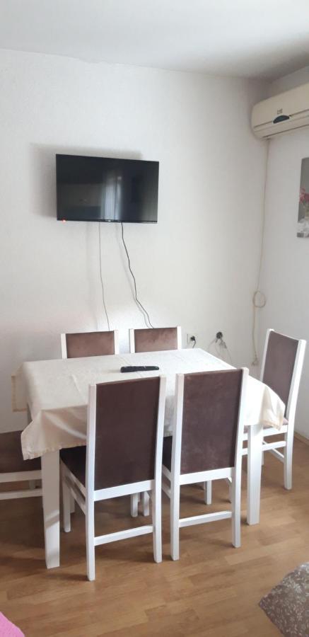 Apartments Holiday รานเย ภายนอก รูปภาพ