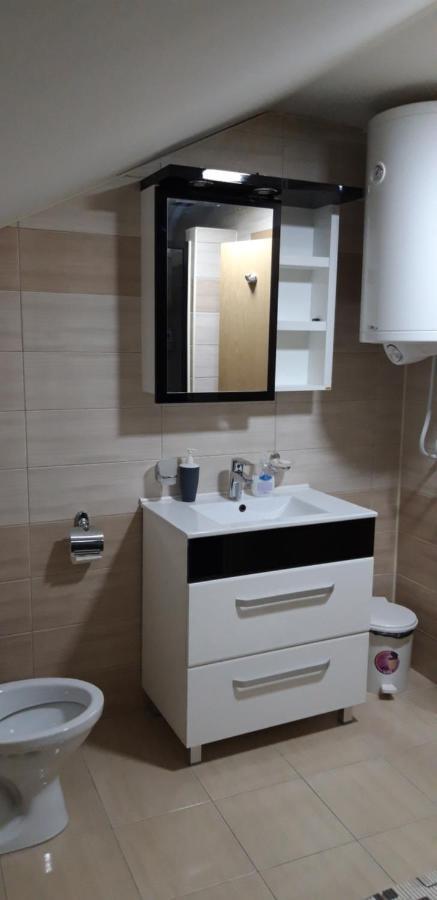 Apartments Holiday รานเย ภายนอก รูปภาพ